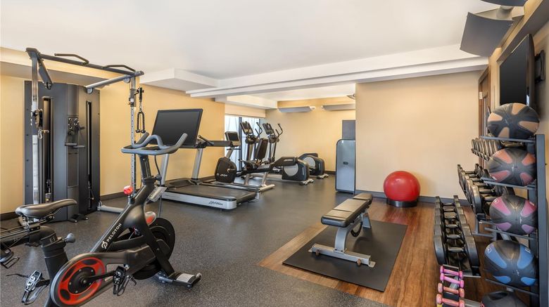 <b>Hilton Grand Vacations Hokulani Waikiki Health</b>. Images powered by <a href="https://iceportal.shijigroup.com/" title="IcePortal" target="_blank">IcePortal</a>.