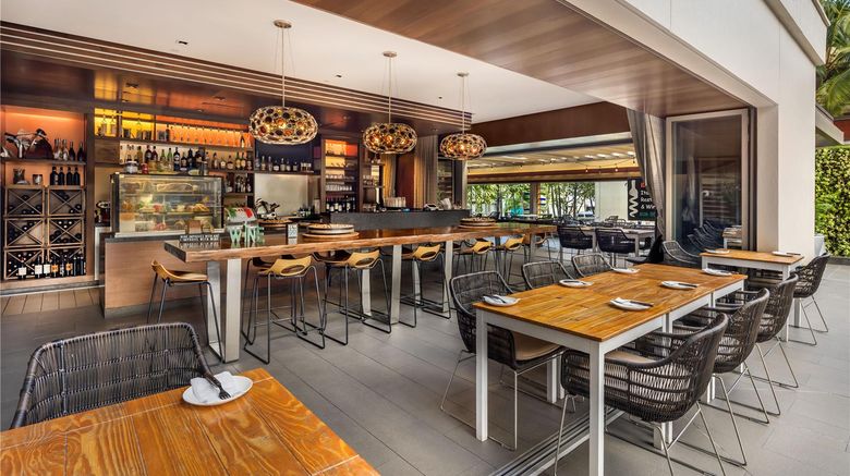 <b>Hilton Grand Vacations Hokulani Waikiki Restaurant</b>. Images powered by <a href="https://iceportal.shijigroup.com/" title="IcePortal" target="_blank">IcePortal</a>.