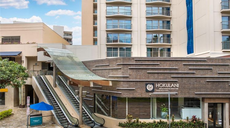 Hilton Grand Vacations Hokulani Waikiki Exterior