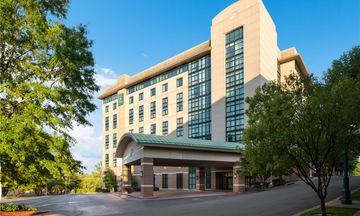 Embassy Suites Hot Springs - Hotel & Spa