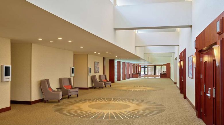 <b>DoubleTree Houston Intercontinental Arpt Meeting</b>. Images powered by <a href="https://iceportal.shijigroup.com/" title="IcePortal" target="_blank">IcePortal</a>.