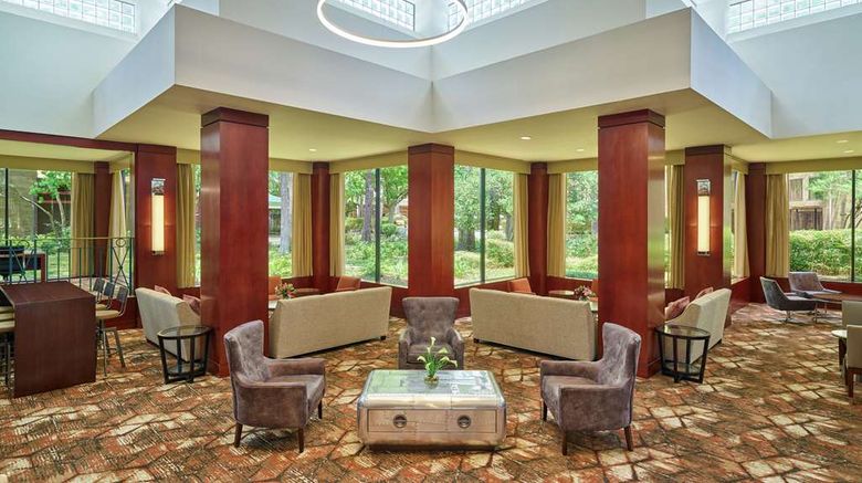 <b>DoubleTree Houston Intercontinental Arpt Lobby</b>. Images powered by <a href="https://iceportal.shijigroup.com/" title="IcePortal" target="_blank">IcePortal</a>.