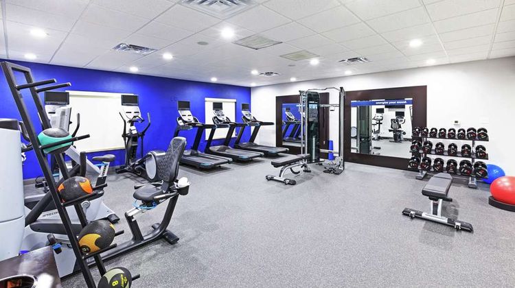 Hampton Inn & Suites-Bush Intercon Arpt Health
