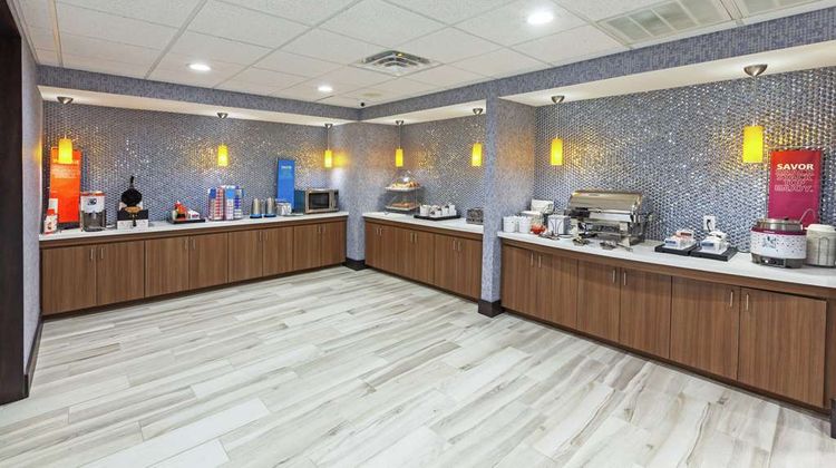 Hampton Inn & Suites-Bush Intercon Arpt Restaurant
