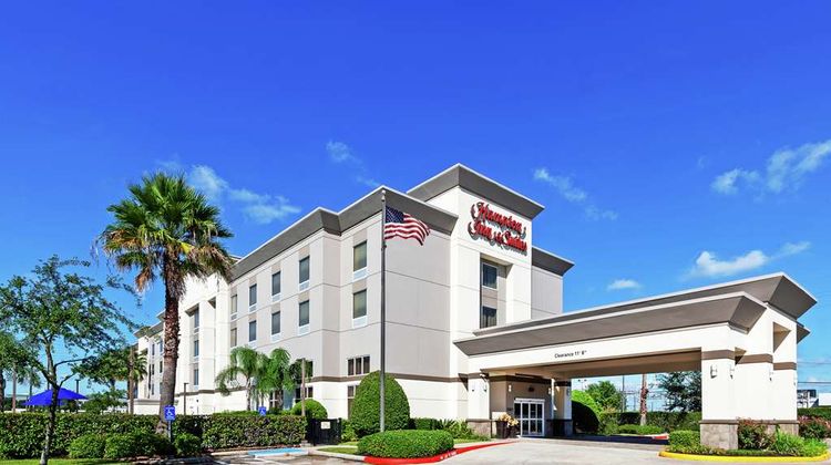 Hampton Inn & Suites-Bush Intercon Arpt Exterior