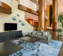 Embassy Suites Houston - Downtown Lobby