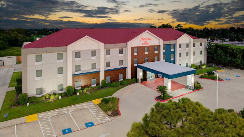 <b>Hampton Inn Houston Exterior</b>. Images powered by <a href="https://iceportal.shijigroup.com/" title="IcePortal" target="_blank">IcePortal</a>.