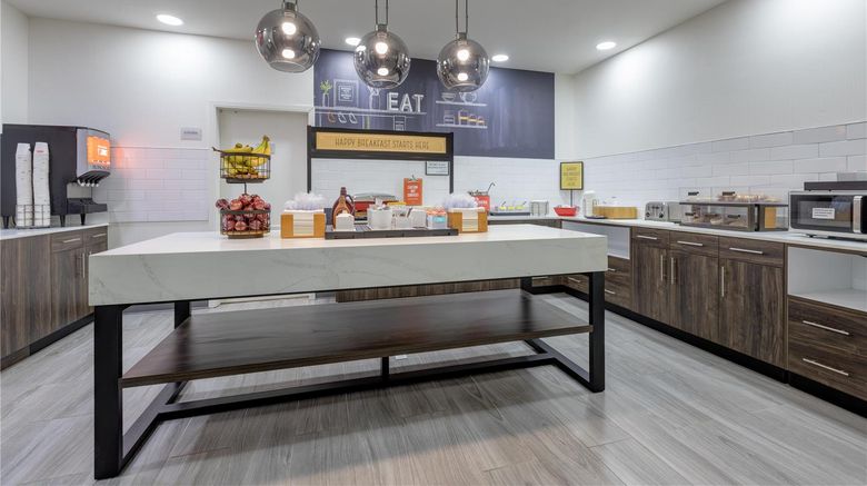 <b>Hampton Inn Houston Restaurant</b>. Images powered by <a href="https://iceportal.shijigroup.com/" title="IcePortal" target="_blank">IcePortal</a>.