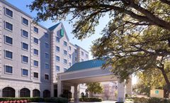 Embassy Suites Houston-Near the Galleria