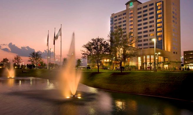 Embassy Suites Houston - Energy Corridor Exterior