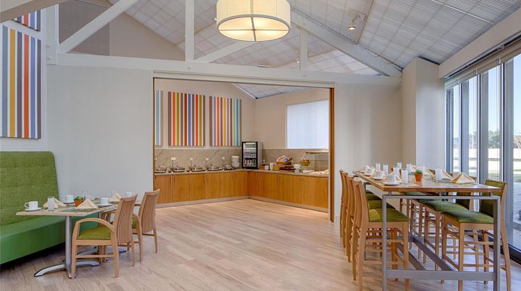 DoubleTree by Hilton Greenway Plaza Restaurant