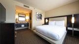 <b>DoubleTree by Hilton Houston Hobby Arpt Room</b>. Images powered by <a href="https://iceportal.shijigroup.com/" title="IcePortal" target="_blank">IcePortal</a>.
