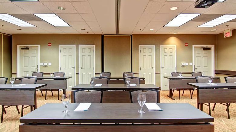 <b>Homewood Suites by Hilton-Kingwood Meeting</b>. Images powered by <a href="https://iceportal.shijigroup.com/" title="IcePortal" target="_blank">IcePortal</a>.