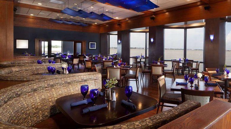 <b>Hilton Houston NASA Clear Lake Restaurant</b>. Images powered by <a href="https://iceportal.shijigroup.com/" title="IcePortal" target="_blank">IcePortal</a>.
