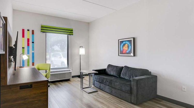 Hampton Inn Houston-Pearland Room