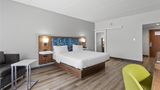 <b>Hampton Inn Houston-Pearland Room</b>. Images powered by <a href="https://iceportal.shijigroup.com/" title="IcePortal" target="_blank">IcePortal</a>.