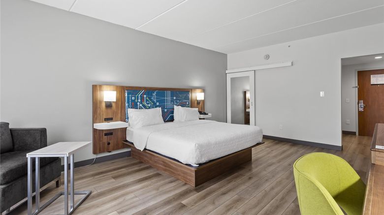 <b>Hampton Inn Houston-Pearland Room</b>. Images powered by <a href="https://iceportal.shijigroup.com/" title="IcePortal" target="_blank">IcePortal</a>.