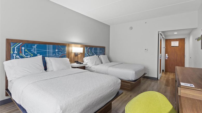 <b>Hampton Inn Houston-Pearland Room</b>. Images powered by <a href="https://iceportal.shijigroup.com/" title="IcePortal" target="_blank">IcePortal</a>.