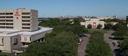 Hilton University of Houston Exterior