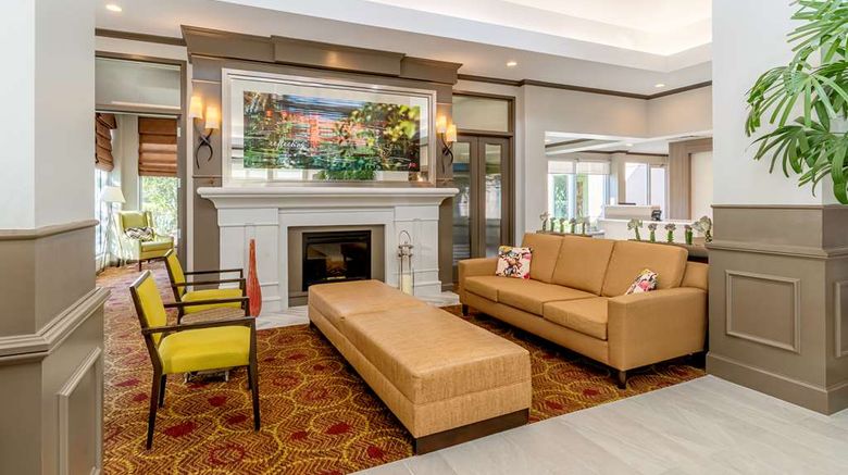 <b>Hilton Garden Inn Houston/The Woodlands Lobby</b>. Images powered by <a href="https://iceportal.shijigroup.com/" title="IcePortal" target="_blank">IcePortal</a>.