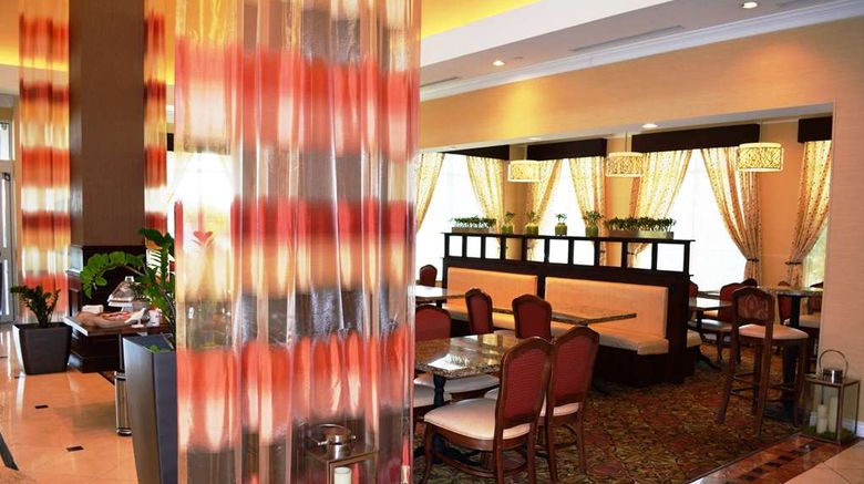 <b>Hilton Garden Inn West Katy Lobby</b>. Images powered by <a href="https://iceportal.shijigroup.com/" title="IcePortal" target="_blank">IcePortal</a>.