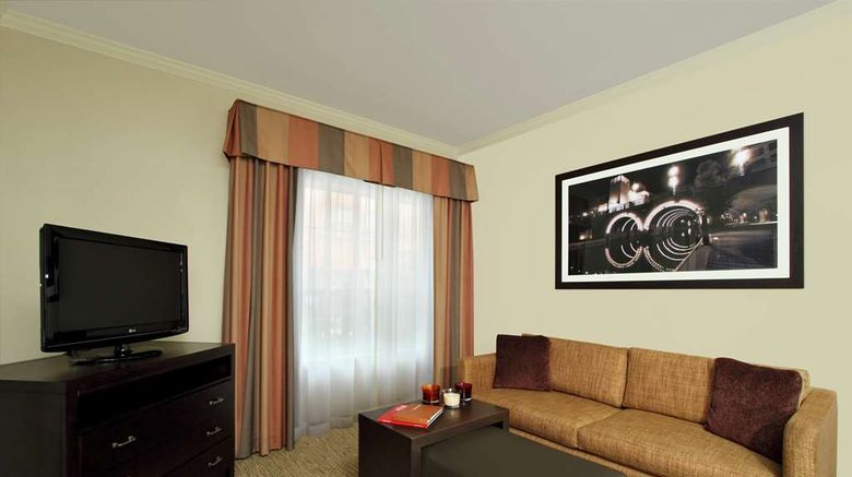 <b>Homewood Suites Houston-Woodlands Room</b>. Images powered by <a href="https://iceportal.shijigroup.com/" title="IcePortal" target="_blank">IcePortal</a>.