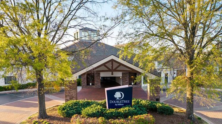 DoubleTree Suites Hotel Huntsville South Exterior