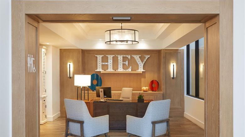 <b>Waterfront Beach Resort, a Hilton Hotel Lobby</b>. Images powered by <a href="https://iceportal.shijigroup.com/" title="IcePortal" target="_blank">IcePortal</a>.