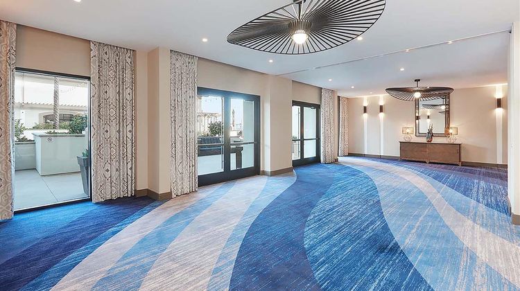 Waterfront Beach Resort, a Hilton Hotel Meeting