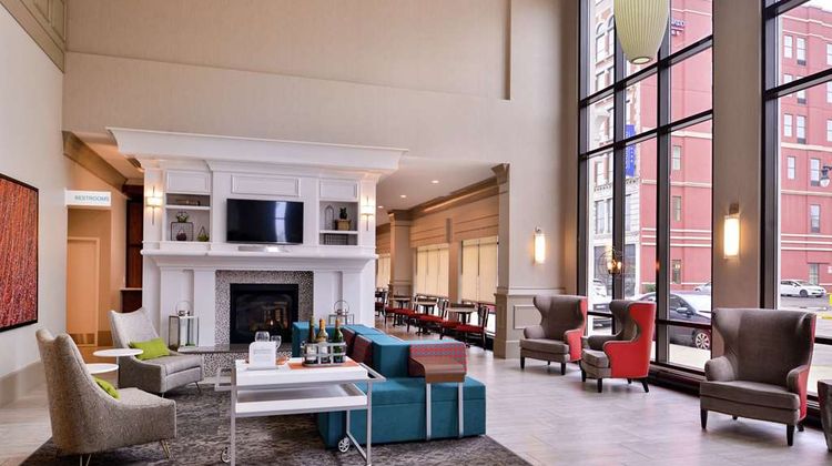 Hilton Garden Inn Terre Haute Lobby