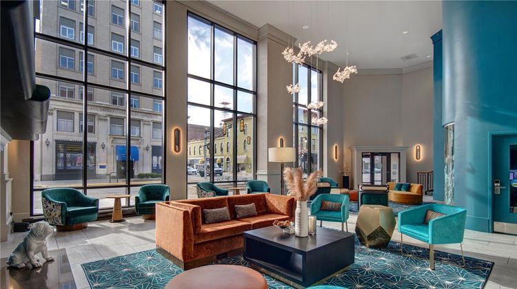 Hilton Garden Inn Terre Haute Lobby
