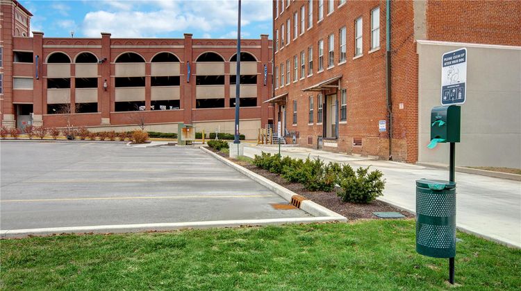 Hilton Garden Inn Terre Haute Exterior
