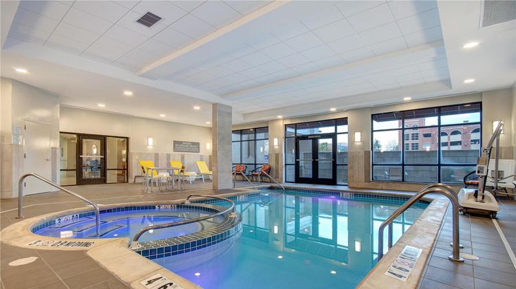 Hilton Garden Inn Terre Haute Pool