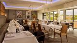 DoubleTree by Hilton Hotel Lincoln Restaurant