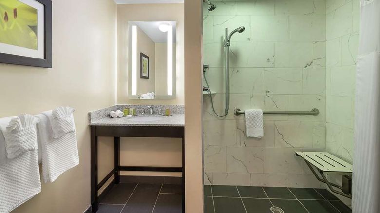 <b>DoubleTree by Hilton Hotel Cape Cod Room</b>. Images powered by <a href="https://iceportal.shijigroup.com/" title="IcePortal" target="_blank">IcePortal</a>.