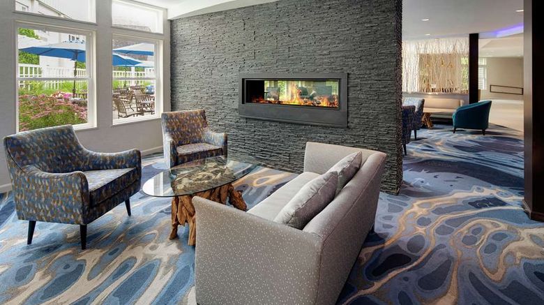 <b>DoubleTree by Hilton Hotel Cape Cod Lobby</b>. Images powered by <a href="https://iceportal.shijigroup.com/" title="IcePortal" target="_blank">IcePortal</a>.