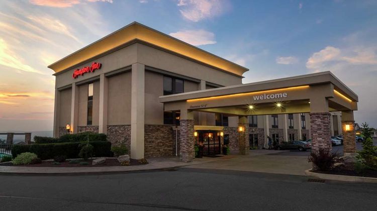 Hampton Inn Hazleton Exterior