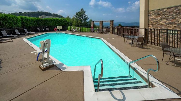 Hampton Inn Hazleton Pool