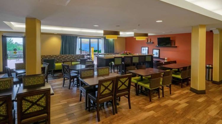 Hampton Inn Hazleton Lobby