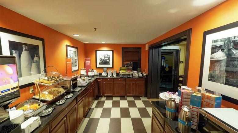 <b>Hampton Inn Hazleton Restaurant</b>. Images powered by <a href="https://iceportal.shijigroup.com/" title="IcePortal" target="_blank">IcePortal</a>.