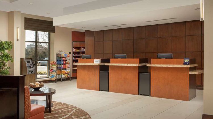 Doubletree by Hilton Sterling Dulles Lobby