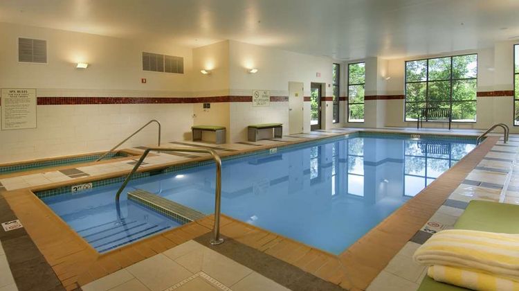 Doubletree by Hilton Sterling Dulles Pool