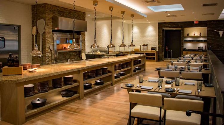 DoubleTree by Hilton Wichita Airport Restaurant