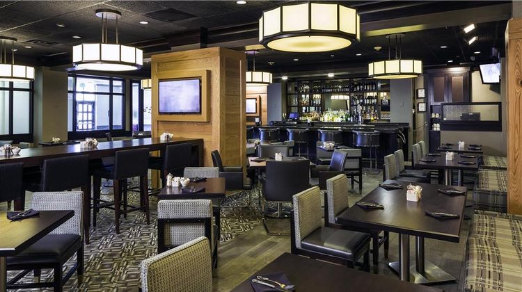 DoubleTree by Hilton Hotel Wilmington Restaurant
