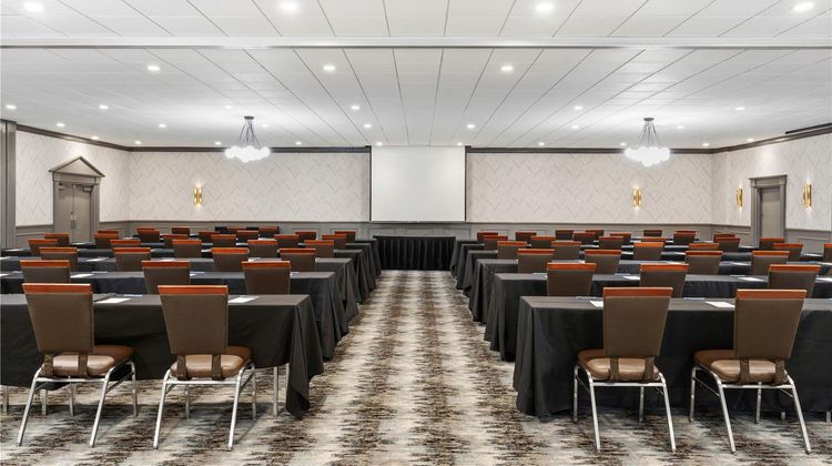 DoubleTree by Hilton Hotel Wilmington Meeting