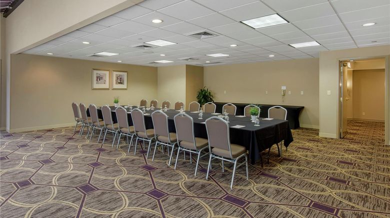 <b>Doubletree Hotel Downtown Wilmington Meeting</b>. Images powered by <a href="https://iceportal.shijigroup.com/" title="IcePortal" target="_blank">IcePortal</a>.