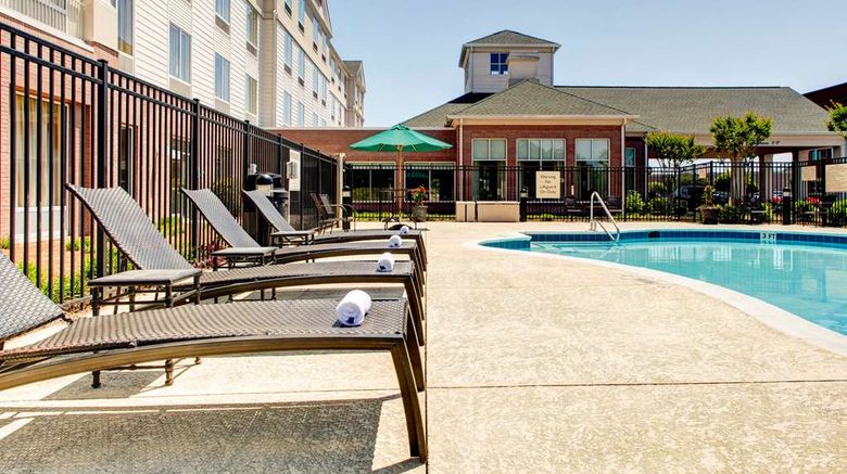 <b>Hilton Garden Inn Mayfaire Town Center Pool</b>. Images powered by <a href="https://iceportal.shijigroup.com/" title="IcePortal" target="_blank">IcePortal</a>.