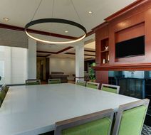 Hilton Garden Inn Indianapolis Airport Lobby