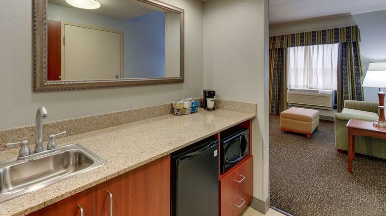 <b>Hampton Inn & Suites Indianapolis Arpt Other</b>. Images powered by <a href="https://iceportal.shijigroup.com/" title="IcePortal" target="_blank">IcePortal</a>.