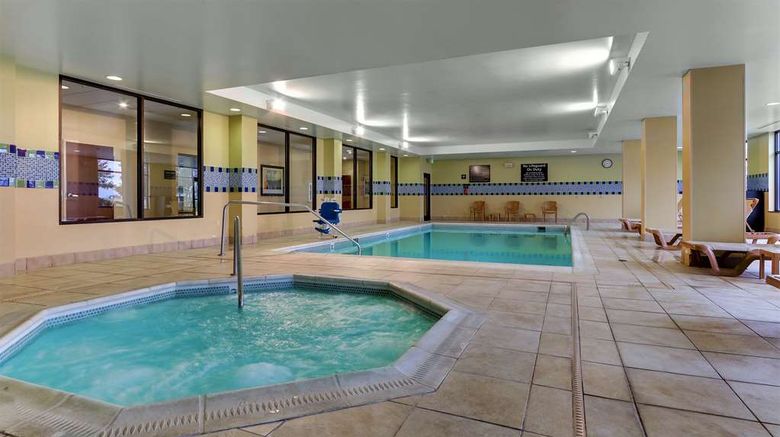 <b>Hampton Inn & Suites Indianapolis Arpt Pool</b>. Images powered by <a href="https://iceportal.shijigroup.com/" title="IcePortal" target="_blank">IcePortal</a>.
